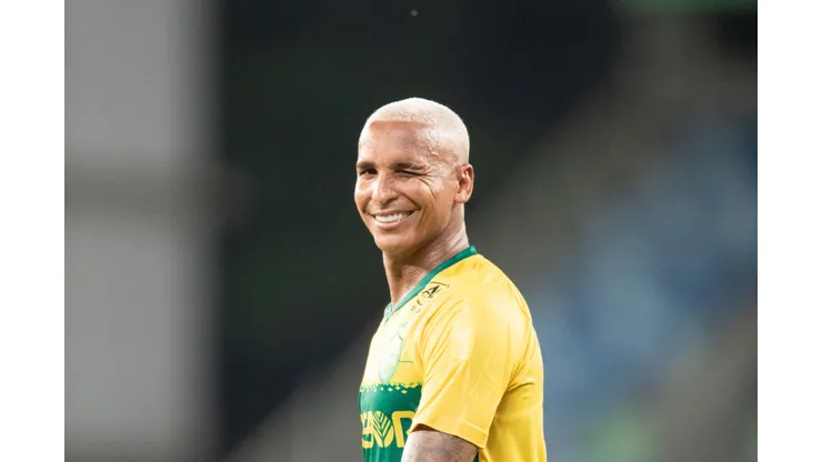 Deyverson segue com futuro em aberto no Cuiabá.