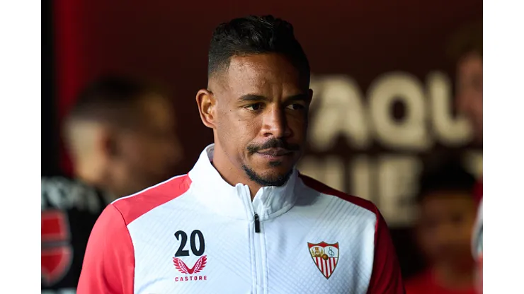 Fernando, hoje no Internacional, atuando no Sevilla-ESP em 2023