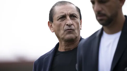 RJ – RIO DE JANEIRO – 14/04/2024 – BRASILEIRO A 2024, VASCO X GREMIO – Ramon Diaz tecnico do Vasco durante partida contra o Gremio no estadio Sao Januario pelo campeonato Brasileiro A 2024. Foto: Jorge Rodrigues/AGIF
