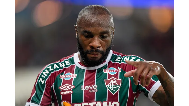 Manoel jogador do Fluminense durante partida contra o Flamengo no estadio Maracana pelo campeonato Copa do Brasil 2023. Defensor foi criticado na web. Foto: Thiago Ribeiro/AGIF