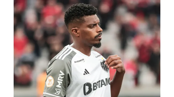 Jemerson tem tido bom desempenho sobre a batuta de Milito.
