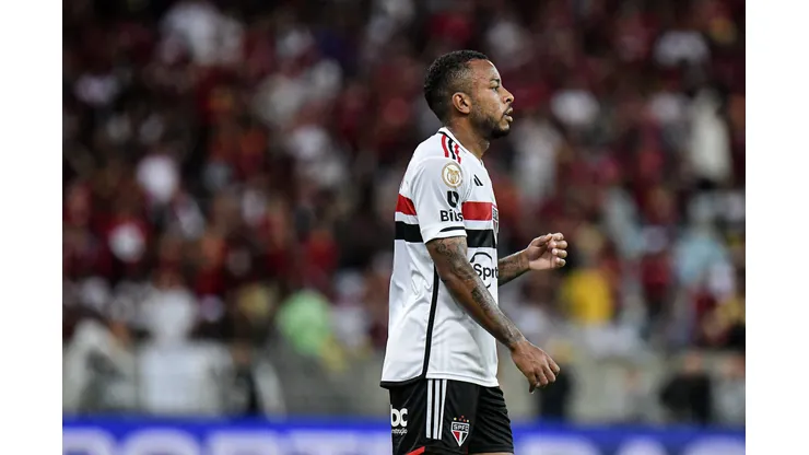Welington perdeu a vaga no time titular do São Paulo - Foto: Thiago Ribeiro/AGIF
