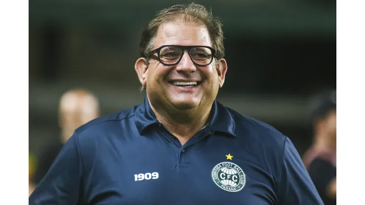 Guto Ferreira, técnico do Coritiba