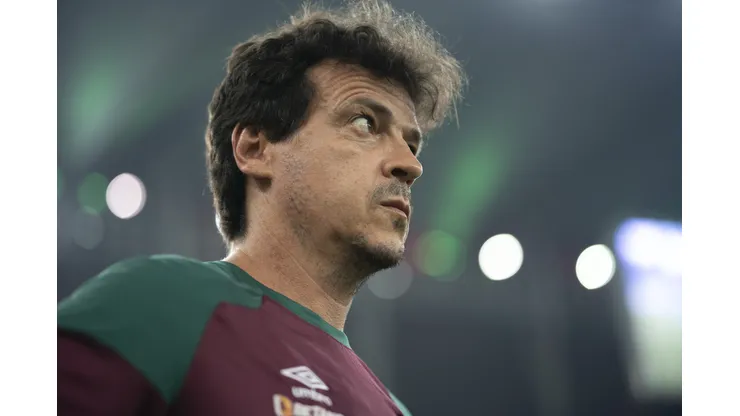 Fernando Diniz tecnico do Fluminense durante partida contra o LDU no estadio Maracana pelo campeonato Recopa Sul-Americana 2024. Treinador defendeu o volante. Foto: Jorge Rodrigues/AGIF