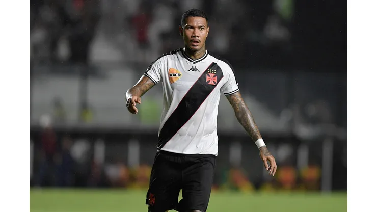 Zé Gabriel jogador do Vasco durante partida contra o Madureira no estadio Sao Januario pelo campeonato Carioca 2024. Foto: Thiago Ribeiro/AGIF