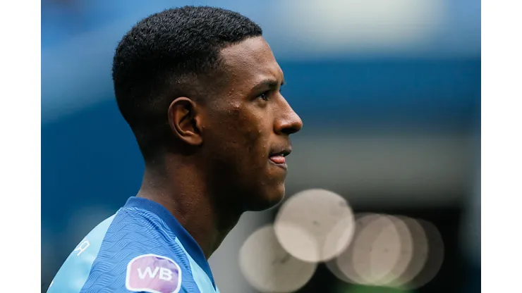 Robert Renan jogador do Zenit emprestado ao Internacional