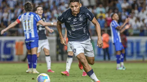 Henrique jogador do Remo durante partida contra o Paysandu no estadio Mangueirao pelo campeonato Copa Verde 2024. Marcos Junior/AGIF