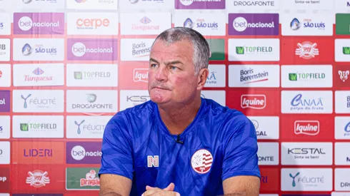 Foto: Gabriel França / CNC – Mazola Júnior durante entrevista coletiva.