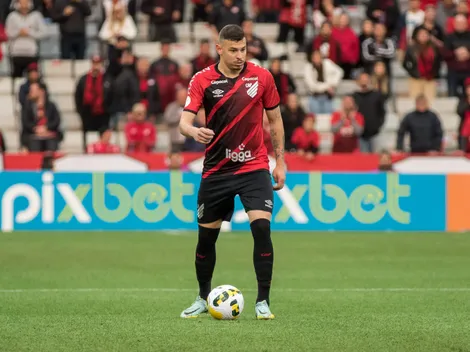 Athletico-PR bate o martelo e define futuro de Hugo Moura