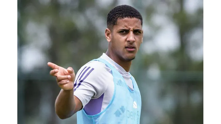 Fernando estava emprestado para Ferroviária pelo Cruzeiro - Foto: Gustavo Aleixo/Cruzeiro