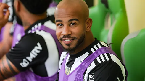 Patrick jogador do Atlético-MG durante partida contra o Caldense no estádio Independência pelo campeonato Mineiro 2023. Meia pode fechar com o Santos. Foto: Gilson Junio/AGIF