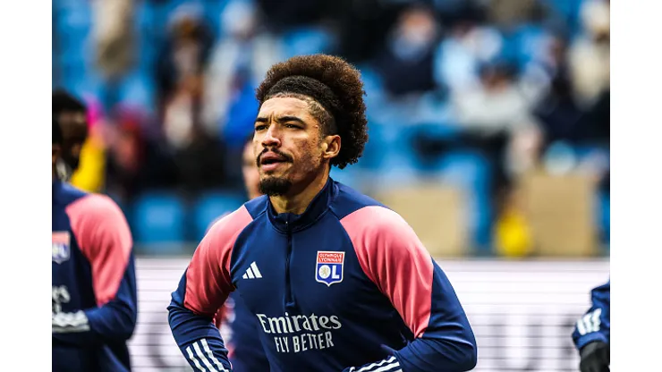 Adryelson, ex-Botafogo, atuando pelo Lyon