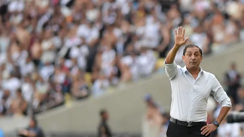Ramón Díaz tem desfalques para a partida – Foto: Thiago Ribeiro/AGIF