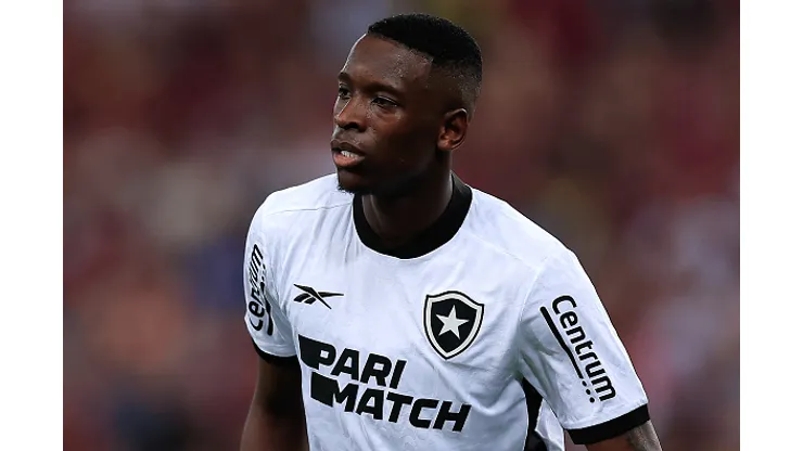 Luiz Henrique jogador do Botafogo