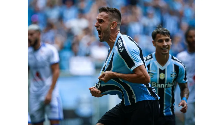 Bruno Uvini deixa o Grêmio após uma temporada e meia - Foto: Maxi Franzoi/AGIF