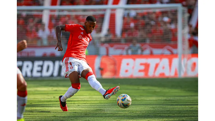 Robert Renan não foi relacionado para partida da Sul-Americana - Foto: Maxi Franzoi/AGIF