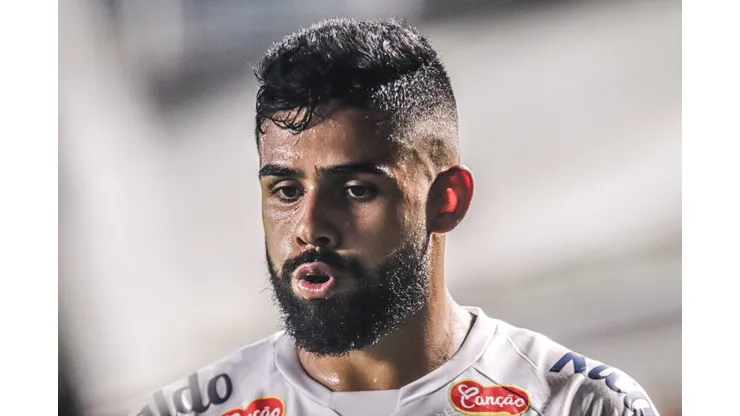 Felipe Jonatan durante confronto contra a Portuguesa no Campeonato Paulista de 2024.