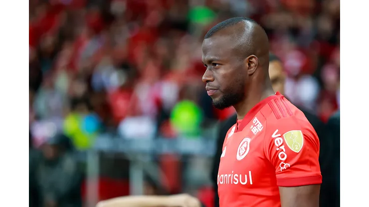 Enner Valencia jogador do Internacional durante partida contra o Bolivar no estádio Beira-Rio pelo campeonato Libertadores 2023. Notícia preocupante sobre o atacante. Foto: Luiz Erbes/AGIF