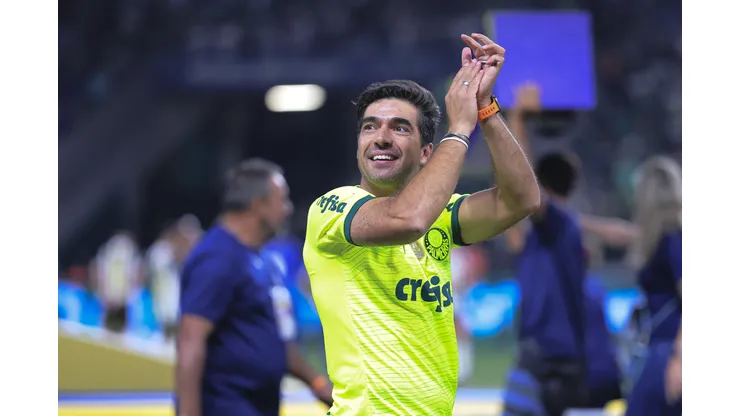 Abel Ferreira tecnico do Palmeiras durante cerimonia de premiacao ao final da partida contra o Santos no estadio Arena Allianz Parque pela decisao do campeonato Paulista 2024. Ettore Chiereguini/AGIF