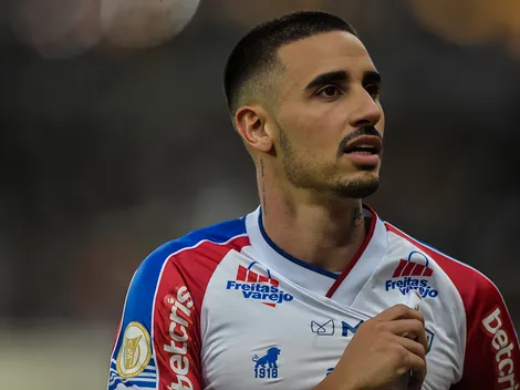 Notícia sobre Thiago Galhardo chega voando no Internacional 