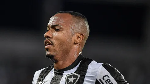 Marlon Freitas segue no Botafogo. Foto: Thiago Ribeiro/AGIF