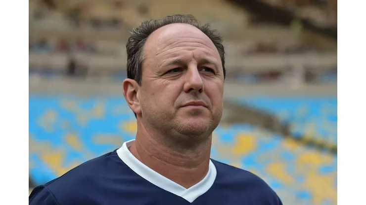 Rogerio Ceni técnico do Bahia durante partida contra o Flamengo no estádio Maracanã pelo campeonato Brasileiro A 2023. Demissão do treinador é pedida. Foto: Thiago Ribeiro/AGIF