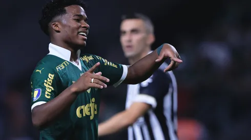Endrick jogador do Palmeiras durante partida contra o Santos no estadio Arena Allianz Parque pelo campeonato Paulista 2024. Ettore Chiereguini/AGIF