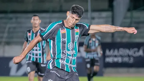Zé Vitor jogador do Maringá durante partida contra o São Joseense no estádio Willie Davids pelo campeonato Paranaense 2024. Fernando Teramatsu/AGIF