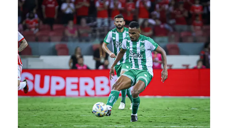 Caique jogador do Juventude durante partida contra o Internacional no estadio Beira-Rio pelo campeonato Gaucho 2024. Atleta pode chegar ao Imortal. Foto: Maxi Franzoi/AGIF