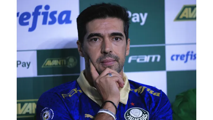 Abel Ferreira não deve ter desfalques para a partida contra o Santos.