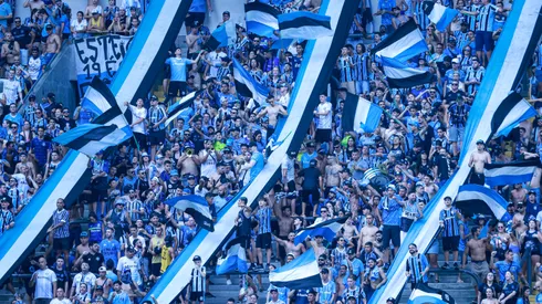 Torcida do Imortal deve fazer a festa na Arena do Grêmio – Foto: Maxi Franzoi/AGIF