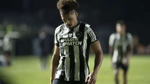 Adryelson no confronto contra o Grêmio válido pelo Campeonato Brasileiro de 2023.
