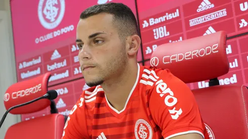Bruno Gomes manda a real após empate na Sula. Foto: Ricardo Duarte/Internacional