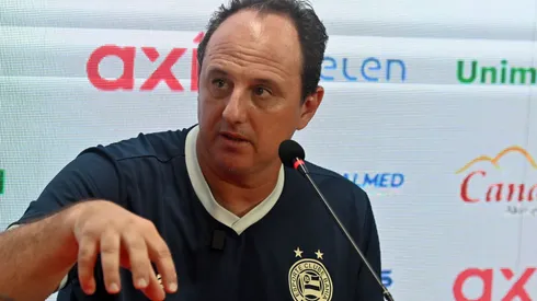 Rogerio Ceni, tecnico do Bahia durante partida contra o Vitoria no estadio Barradao pelo campeonato Baiano 2024. Walmir Cirne/AGIF