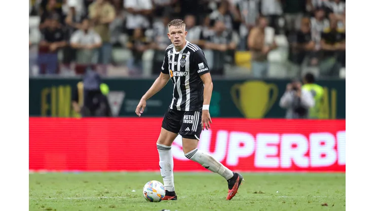 Bruno Fuchs jogador do Atletico-MG durante partida contra o Cruzeiro no estadio Arena MRV pelo campeonato Mineiro 2024. Gilson Lobo/AGIF