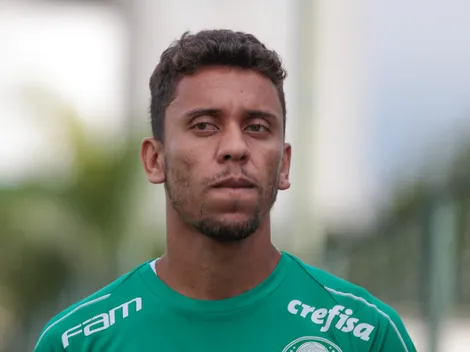 Marcos Rocha jogou mal e acabou de sofrer uma ação no Palmeiras 