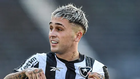 Estrangeiros querem Diego Hernández, do Botafogo.