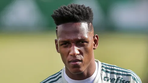 Cuca pediu Mina no Athletico.