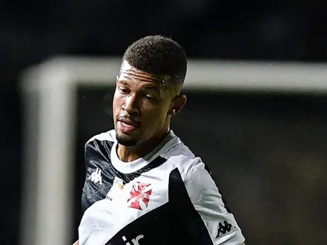 Treinador deve utilizar 3 zagueiros no Vasco contra o Flamengo