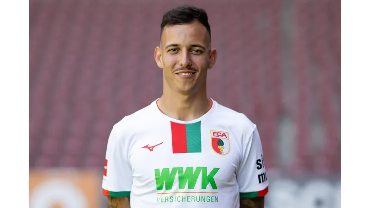 Iago durante apresentação no Augsburg em agosto de 2023.