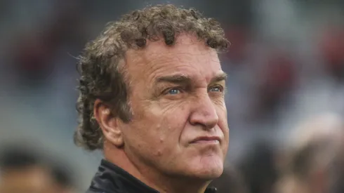 Cuca e cia recebem o time paraguaio na Ligga Arena.
