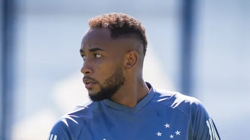 Rafa silva jogador do Cruzeiro durante treino no Centro de Treinamento CT Toca II.