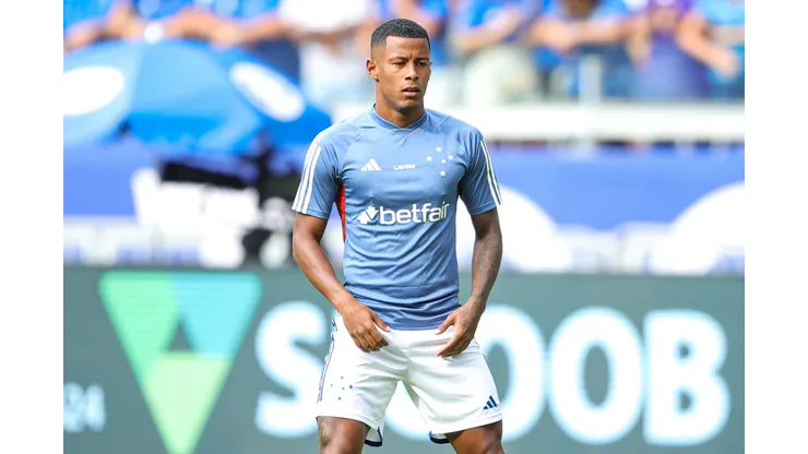 Arthur Gomes durante confronto contra a Tombense no Campeonato Mineiro 2024.