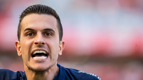 Marcelo Grohe do Gremio durante partida pelo Campeonato Brasileiro A 2016 no Estadio Beira-Rio. Goleiro é cotado no Rei de Copas.