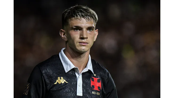 Luca Orellano durante confronto contra o Boavista no Campeonato Carioca 2024. Jogador tem se destacado na MLS.