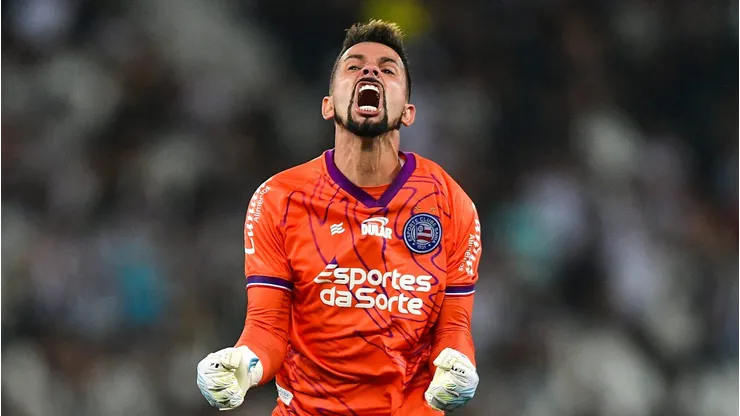 Marcos Felipe goleiro do Bahia durante partida contra o Botafogo no estadio Engenhao pelo campeonato Brasileiro A 2024. Thiago Ribeiro/AGIF