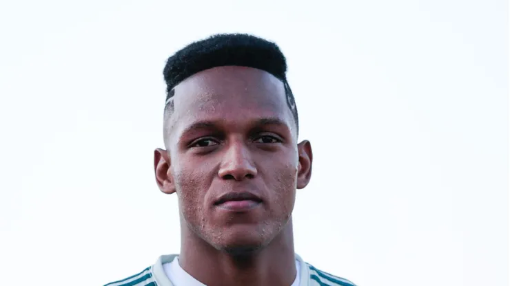 Yerry Mina, pelo Palmeiras.