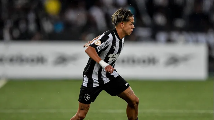 Segovinha, jogador do Botafogo.