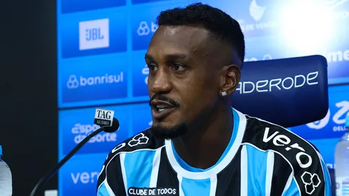 Apresentação Edenilson no Grêmio. Foto: Rodrigo Fatturi / Grêmio FBPA