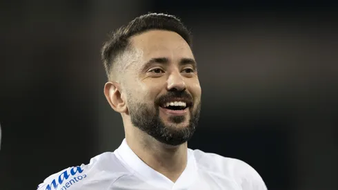Everton Ribeiro pode reeditar parceria com Gabigol no Bahia.